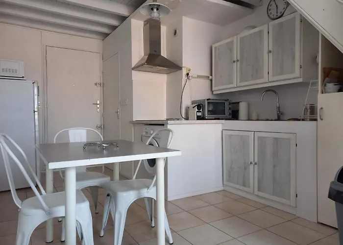 Mezzanine 32 M2 La Nouvelle Quartier Des Lacs Proche